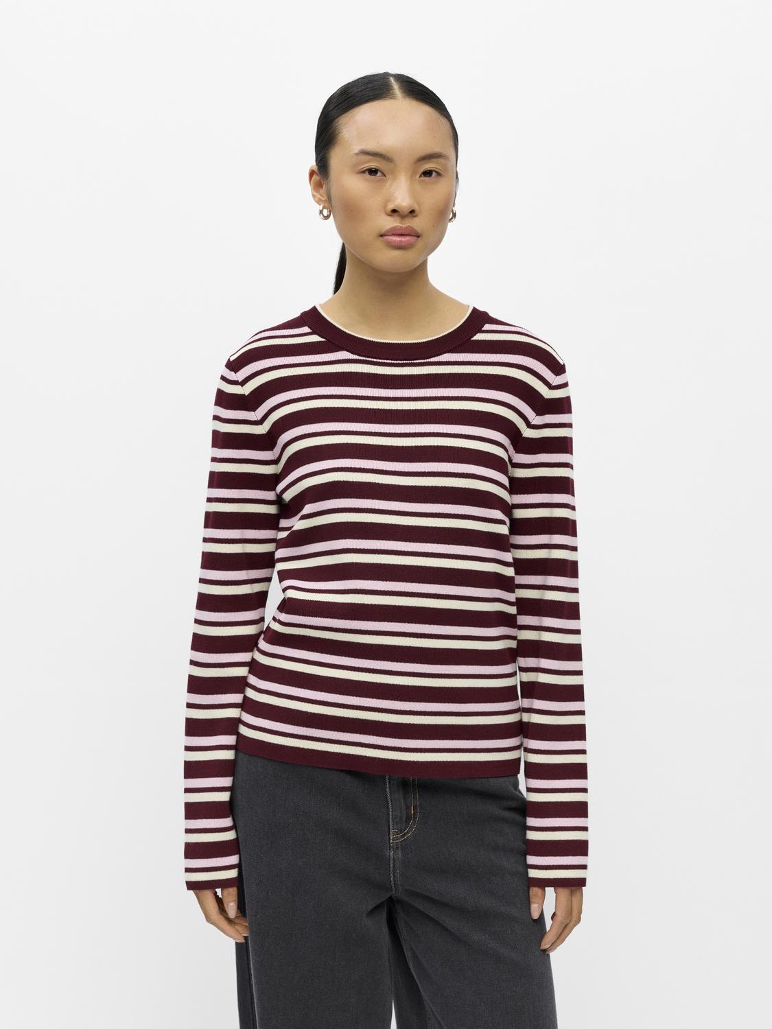 model_shot-front